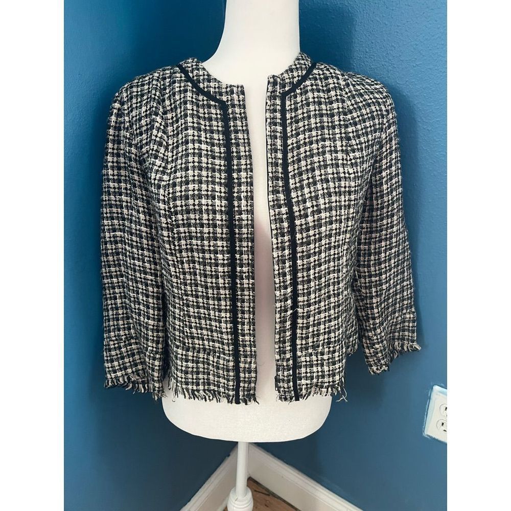 BCBGMaxazria Blazer size 4